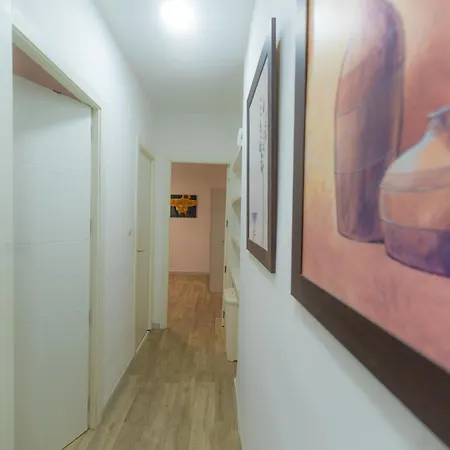 Apartment Domin's